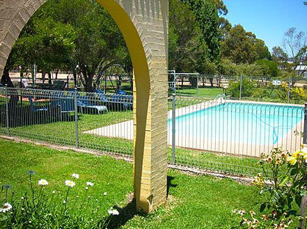 Tarcutta Halfway Motor Inn - Perths Hotel 3