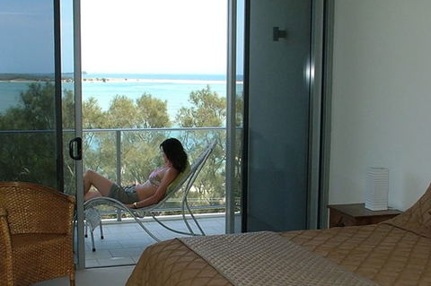 Space Holiday Apartments - Perths Hotel 3