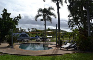Dunk Island View Caravan Park - Perths Hotel 0