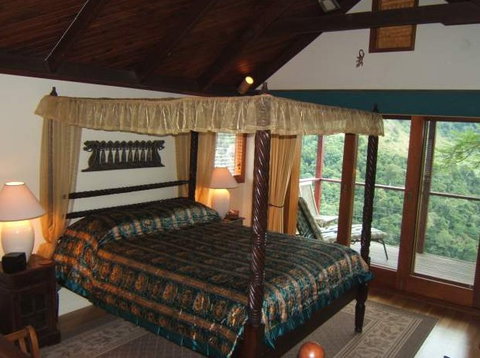 Maleny Tropical Retreat - Perths Hotel 2