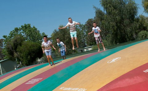 Berri Riverside Caravan Park - Perths Hotel 4