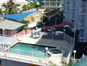 Cullen Bay NT Perths Hotel