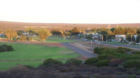 Kalbarri Accommodation Service - Perths Hotel 1