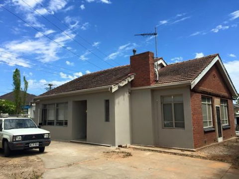Adelaide Rooms - Perths Hotel 0