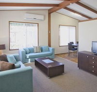 Karalta Court Village - Perths Hotel