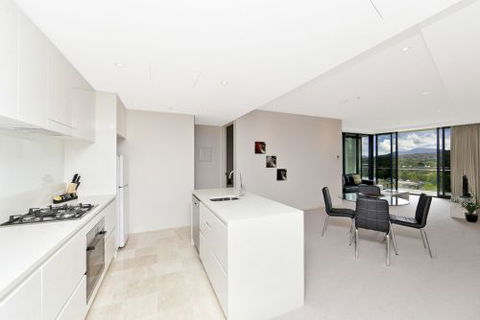 Astra Apartments Canberra - Perths Hotel 3