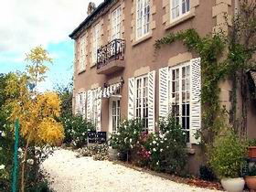 Adelaide Hills Chateau Gardenique B&b - Perths Hotel 0