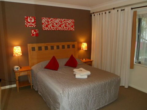 Premier Short Term Accommodation - Perths Hotel 0