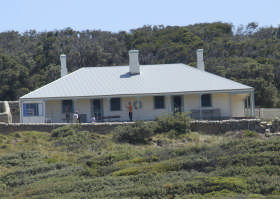 Point Hicks Lighthouse - Perths Hotel 0