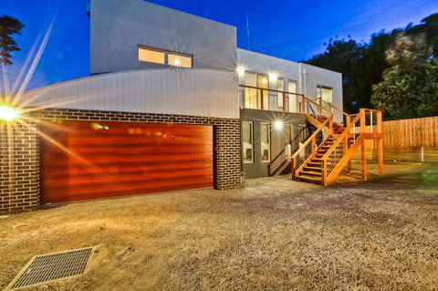 MORNINGTON PENINSULA ACCOMMODATION BEACH HOUSE - Perths Hotel 0