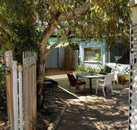Carnarvon Caravan Park - Perths Hotel