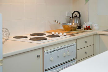 Adara Hotels Apartments - Perths Hotel 4