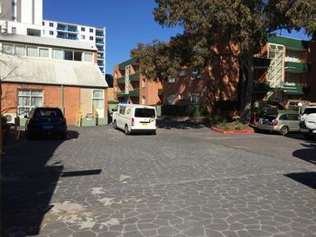 APX Parramatta - Perths Hotel 25