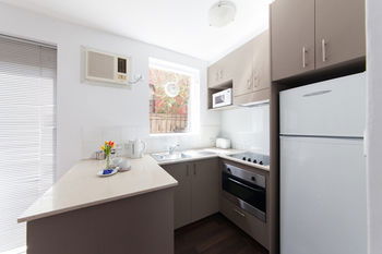 Easystay Apartments Raglan Street - Perths Hotel 4