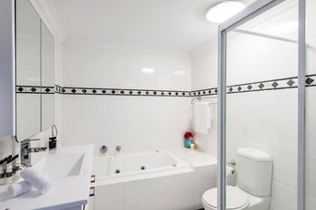 Oaks On Castlereagh, Sydney Central - Perths Hotel 45