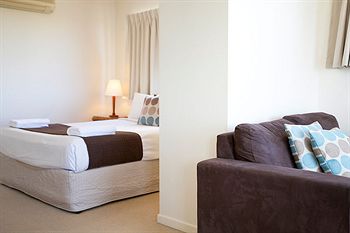 Atlantis Marcoola - Perths Hotel 26