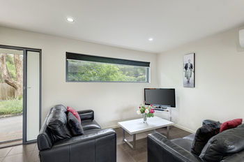 Bungunyah Apartments - Perths Hotel 12