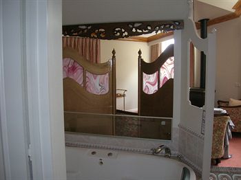 A Camelot Tower & Penthouse - Perths Hotel 19