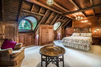 A Camelot Tower & Penthouse - Perths Hotel 32