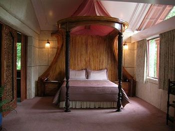 A Camelot Tower & Penthouse - Perths Hotel 6