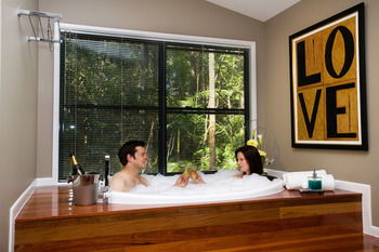 Amore On Buderim Luxury Rainforest Cabins - Perths Hotel 19