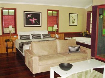 Amore On Buderim Luxury Rainforest Cabins - Perths Hotel 4