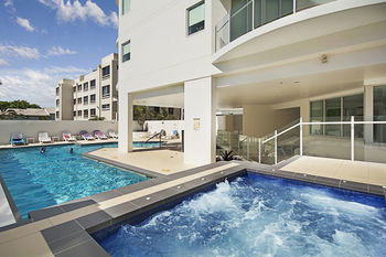 Aqua Vista Resort - Perths Hotel 92