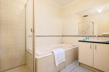 Apartments @ Mt Waverley - Perths Hotel 0