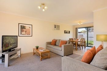 Apartments @ Mt Waverley - Perths Hotel 15