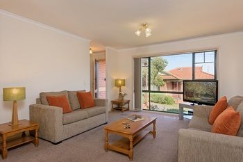 Apartments @ Mt Waverley - Perths Hotel 18