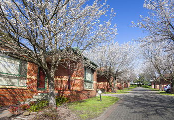 Apartments @ Mt Waverley - Perths Hotel 21