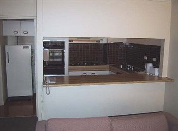Carrington Sydney City Centre Apartments - Perths Hotel 3
