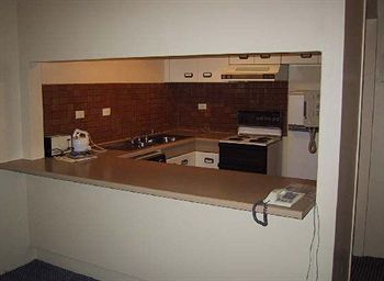 Carrington Sydney City Centre Apartments - Perths Hotel 9