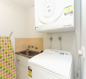 Waldorf Eastwood Residential Apartments - Perths Hotel 9