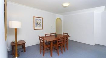 Waldorf Eastwood Residential Apartments - Perths Hotel 11