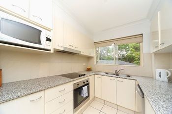 Waldorf Eastwood Residential Apartments - Perths Hotel 12