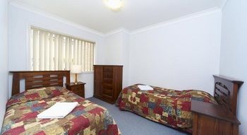 Waldorf Eastwood Residential Apartments - Perths Hotel 13