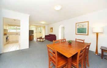 Waldorf Eastwood Residential Apartments - Perths Hotel 16