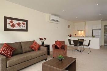Apartments @ Glen Central ViQi - Perths Hotel 9