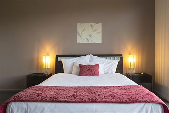 De'Vine Escape - Perths Hotel 8