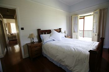 Singletons Retreat - Perths Hotel 0