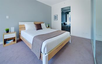 Zara Tower - Luxury Suites And Apartments - Perths Hotel 1