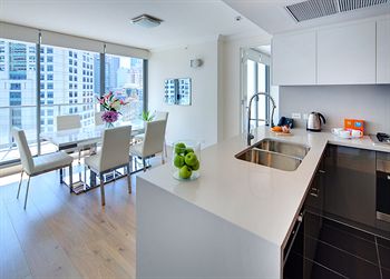 Zara Tower - Luxury Suites And Apartments - Perths Hotel 22
