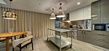 Zara Tower - Luxury Suites And Apartments - Perths Hotel 32