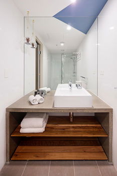 Zara Tower - Luxury Suites And Apartments - Perths Hotel 50