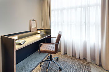 Zara Tower - Luxury Suites And Apartments - Perths Hotel 65