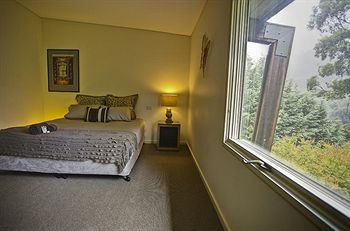 CountryPlace - Perths Hotel 3