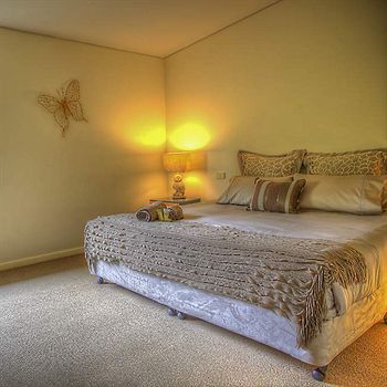CountryPlace - Perths Hotel 5