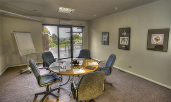 CountryPlace - Perths Hotel 16