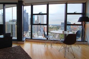 Apartments Melbourne Domain - CBD - Perths Hotel 1